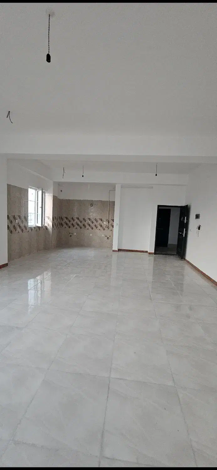 فروش آپارتمان ۱۰۰ متری ۲ خواب نوساز در خیابان ۷۲تن|فروش آپارتمان|رودسر, |دیوار