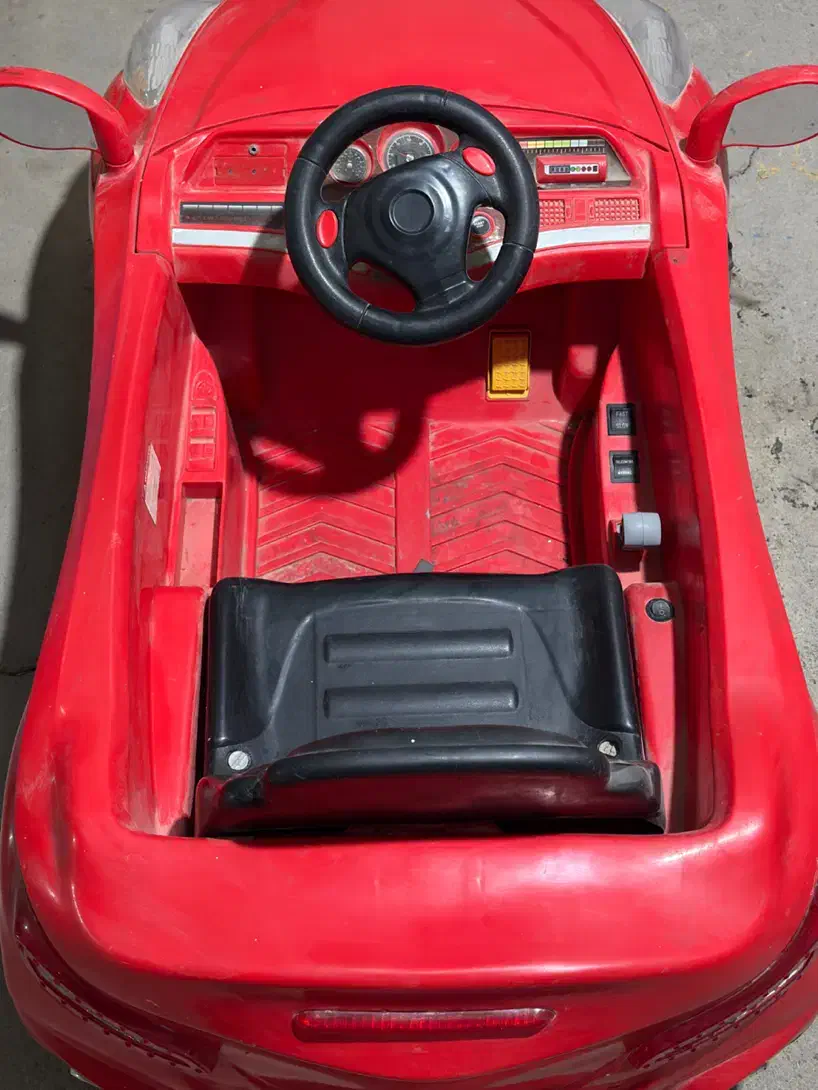 ماشین شارژی دو موتوره ی ژاپن|اسباببازی|همدان, |دیوار