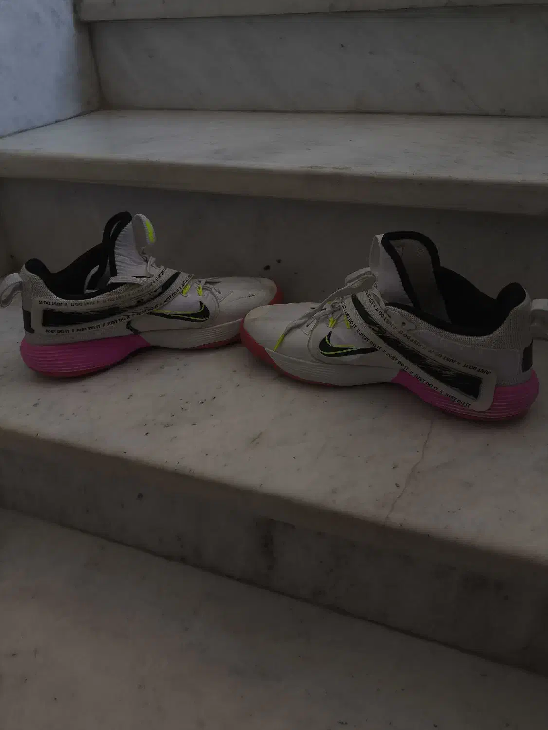 کفش والیبال کیفیت مستر نایکی|کیف، کفش، کمربند|آق قلا, |دیوار