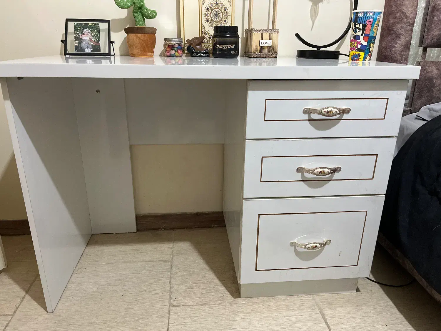 میز تحریر|میز تحریر و کامپیوتر|پردیس, فاز ۵|دیوار