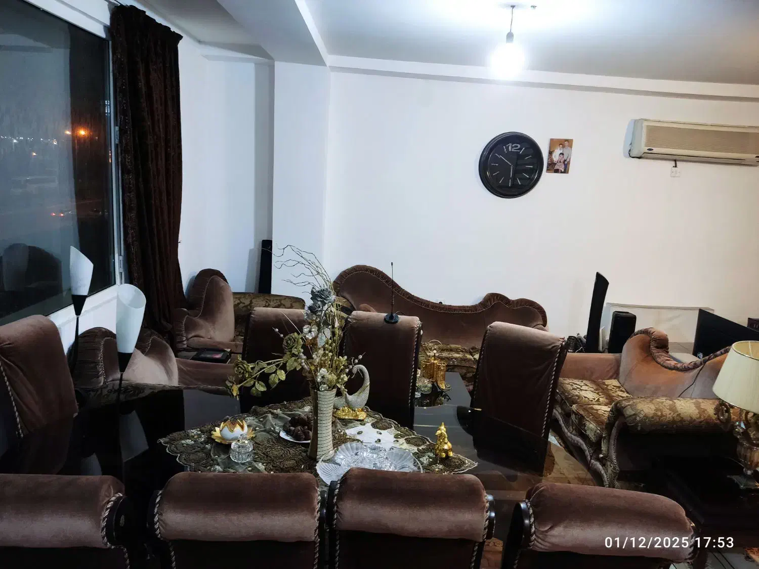 مبل و میز ناهارخوری هشت نفره|مبلمان خانگی و میز عسلی|جم, |دیوار