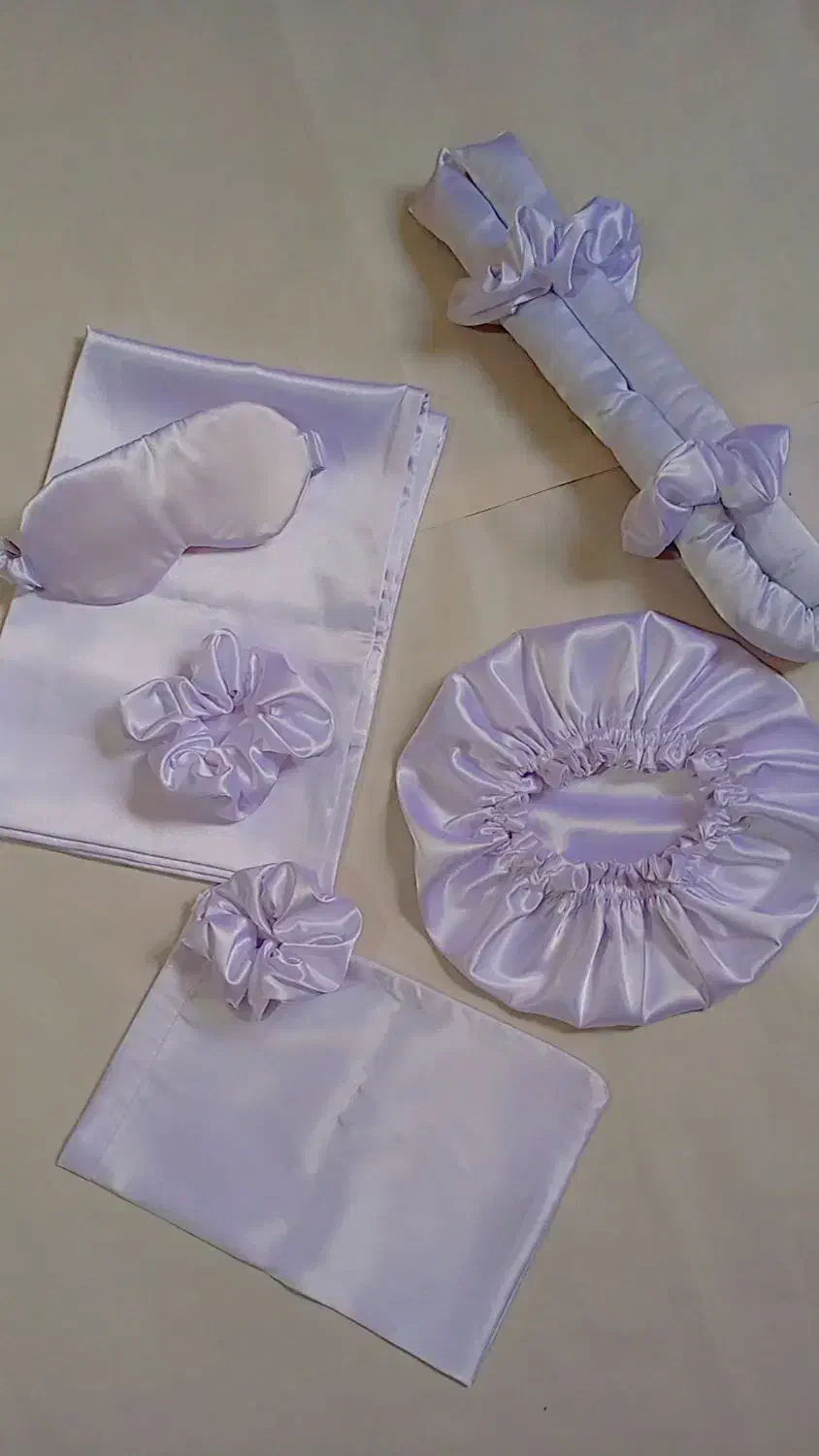 پک خواب ساتن ابریشم. روبالشی اسکرانچی وبهترین هدیه|سرویس روتختی|بیرجند, |دیوار