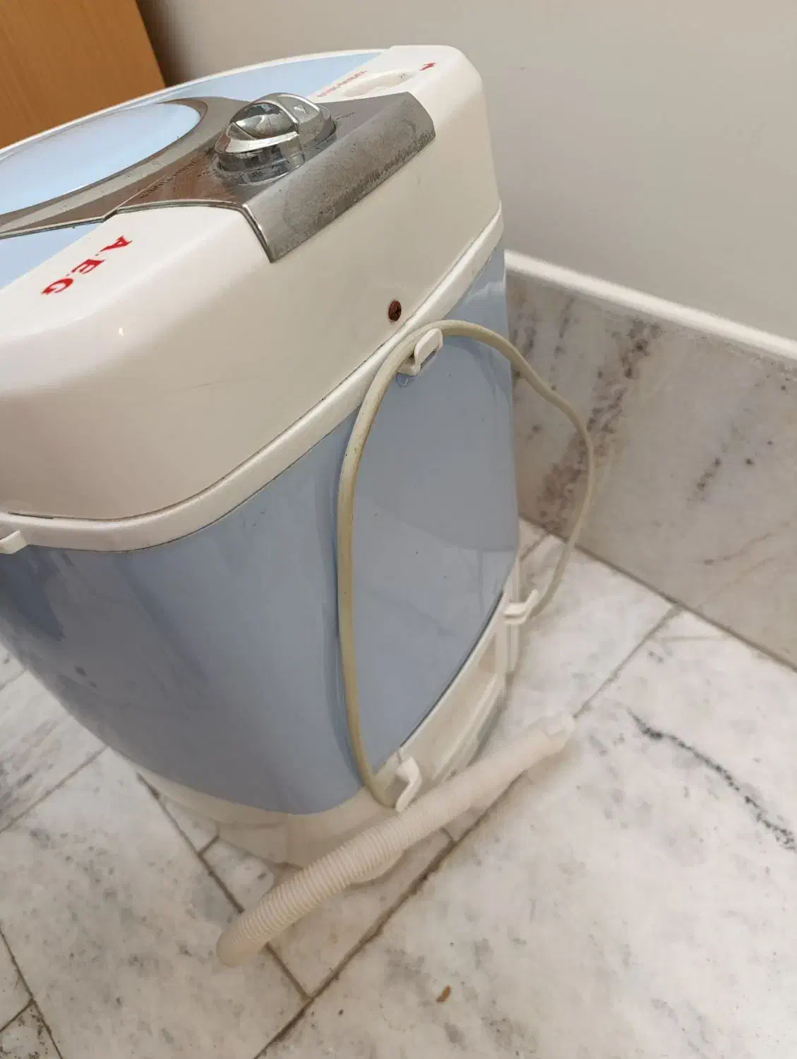 لباسشویی مینیAEG ساده. در حد نو|ماشین لباسشویی و خشک‌کن لباس|اصفهان, حسین‌آباد|دیوار