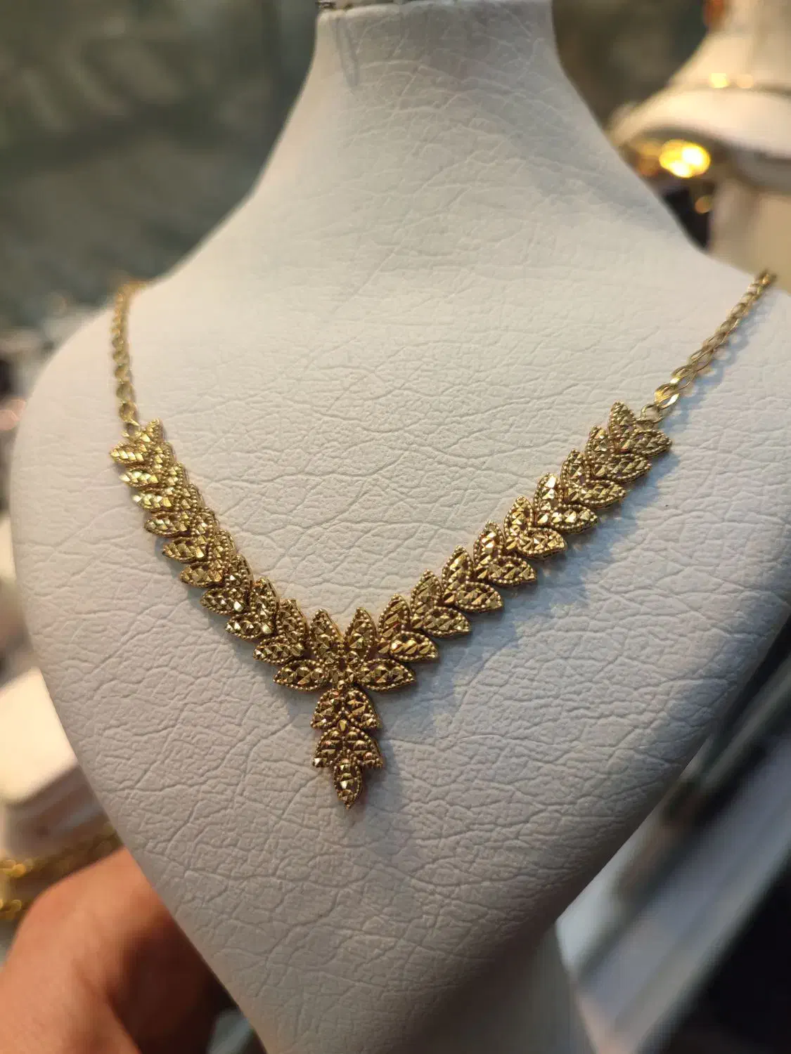 گردنی تراش|جواهرات|ارومیه, |دیوار