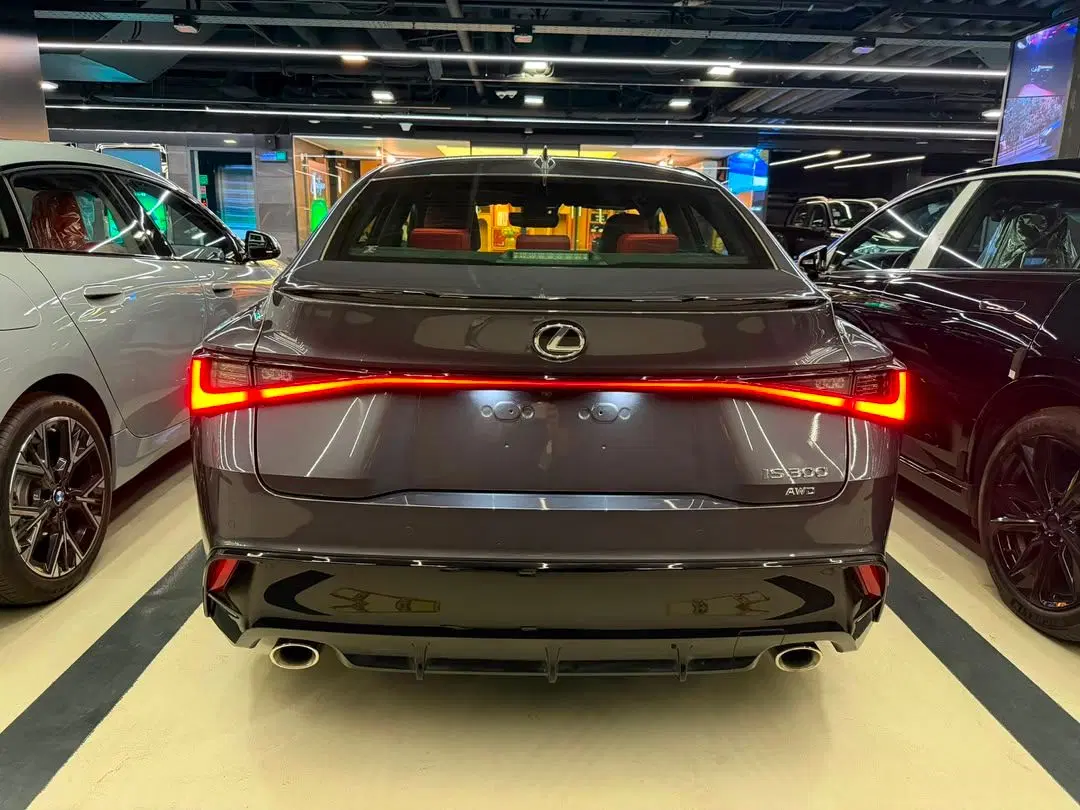 LEXUS IS300|خودرو سواری و وانت|تهران, اختیاریه|دیوار