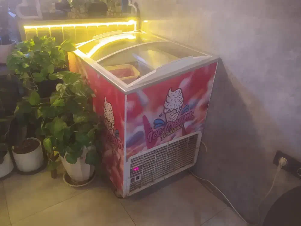 یخچال فریز 300 صندوقی با دستگاه ذرت مکزیکی نو|یخچال و فریزر|شیراز, تندگویان|دیوار