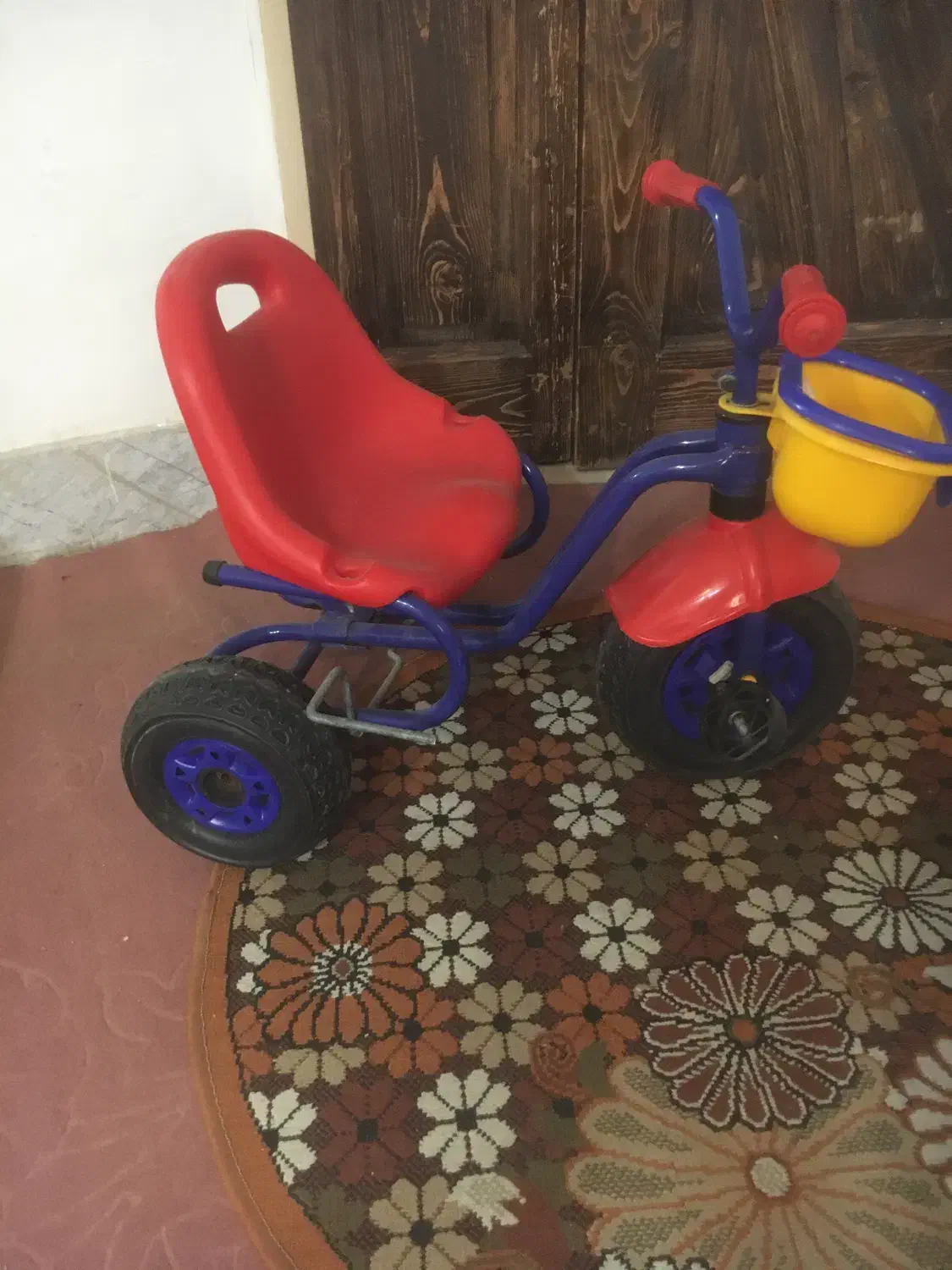 سه جرخه کودک برند جی تویز کاملا سالم در حد|دوچرخه، اسکیت، اسکوتر|ساوه, |دیوار