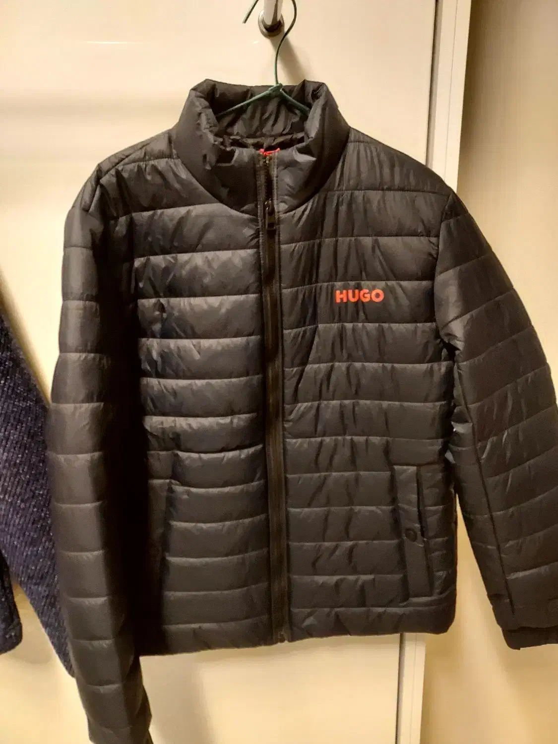 برند HUGO و PEAK|لباس|شیراز, شهرک صدا و سیما|دیوار