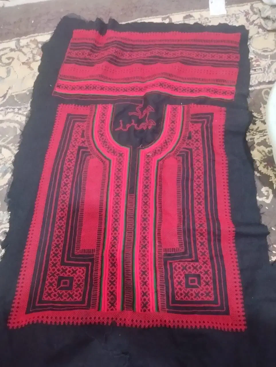 سفارش زی آستین|لباس|زهک, |دیوار