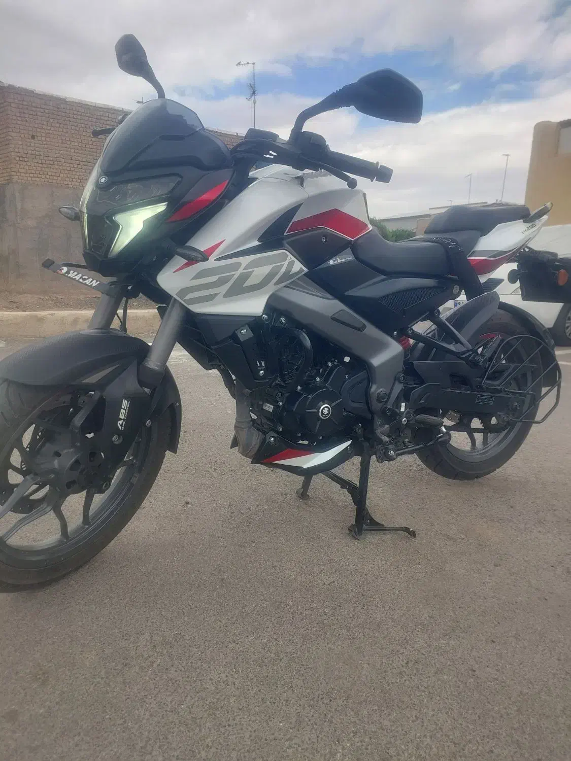 ns404|موتورسیکلت|قم, چهار مردان|دیوار