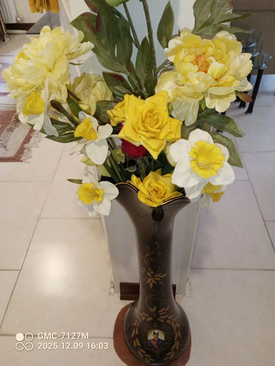 گلدان شاه عباسی|کلکسیون اشیاء عتیقه|رودهن, |دیوار