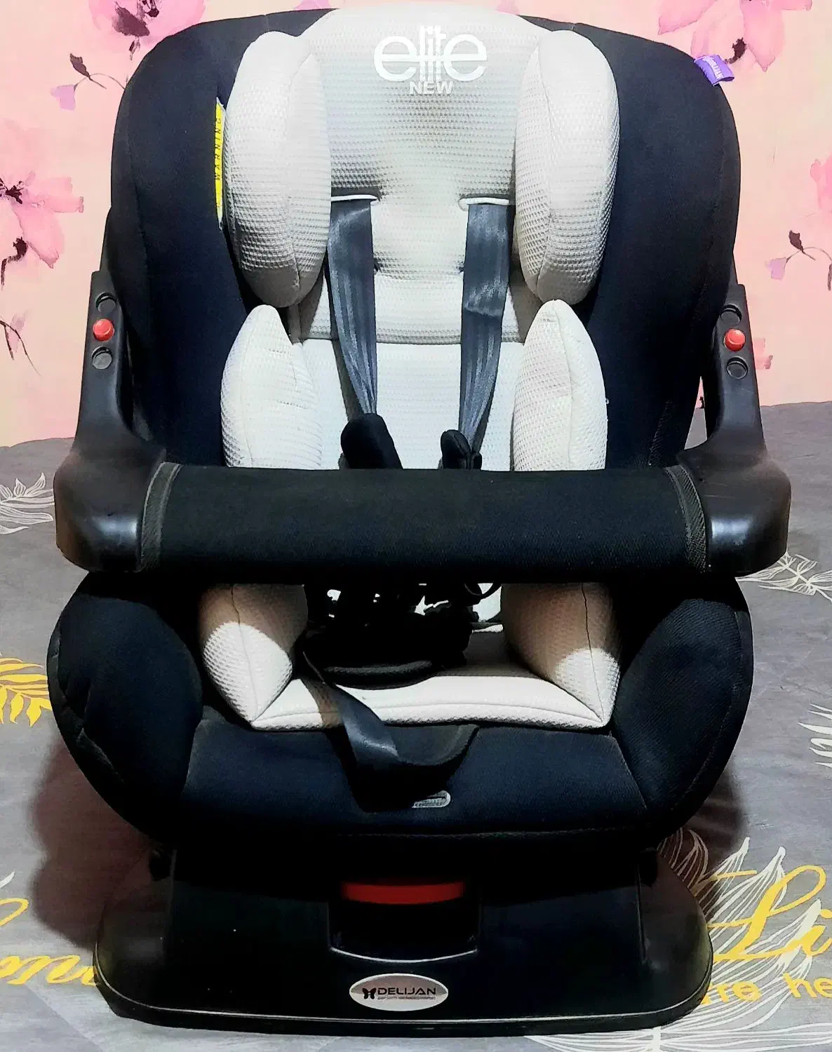 صندلی ماشین کودک دلیجان|تخت و صندلی بچه|ری, علایین|دیوار