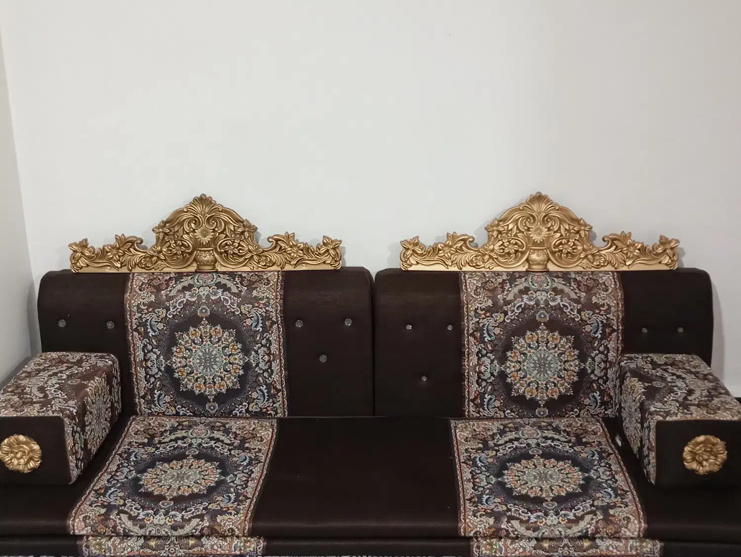 پشتی|پشتی|امیدیه, |دیوار