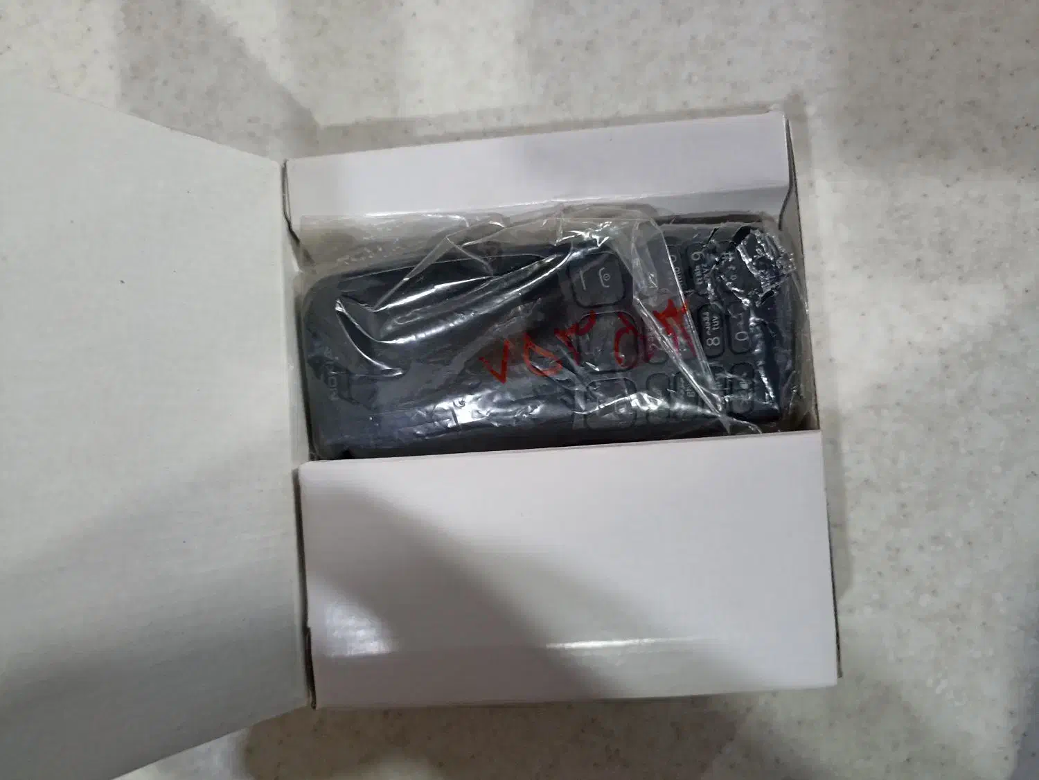 نوکیا ۱۰۶|موبایل|رباط‌کریم, رباط‌کریم|دیوار