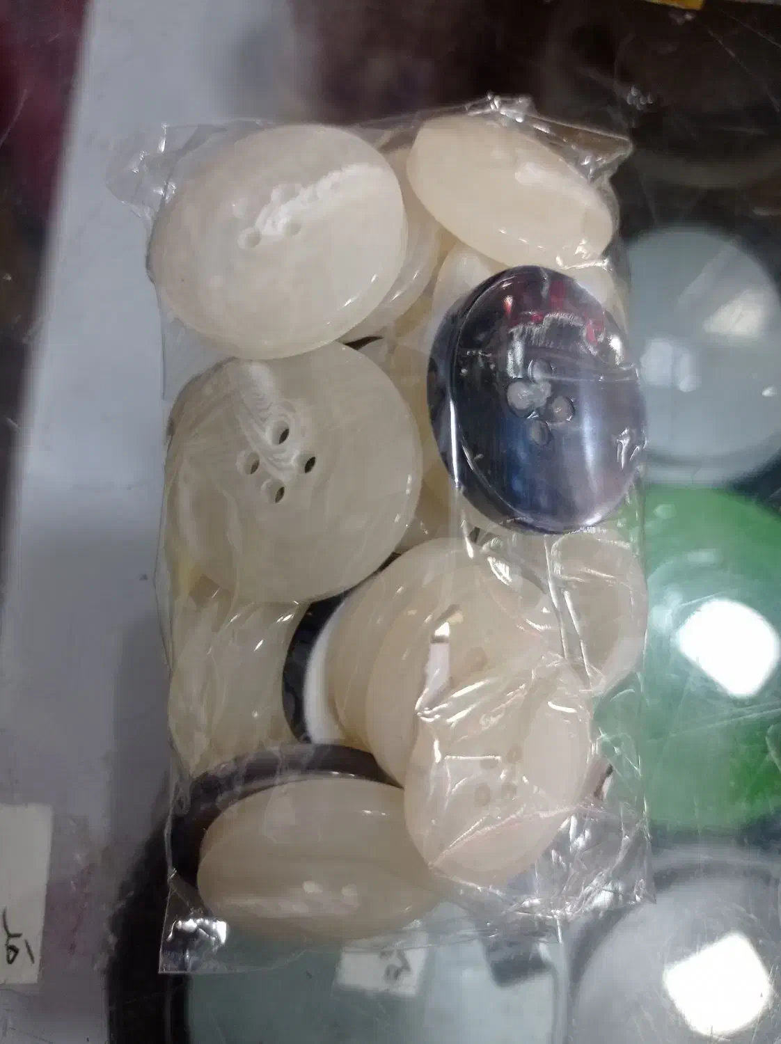 حراجی دکمه|لوازم خیاطی و بافتنی|میانه, |دیوار