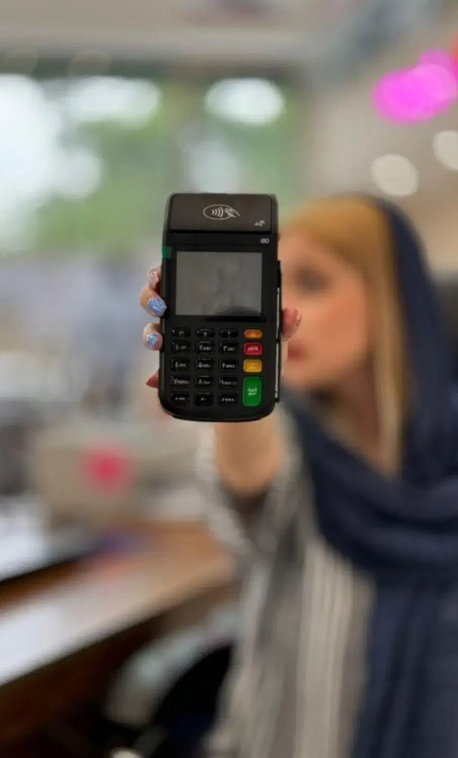 کارتخوان سیار با پیش پرداخت ۱ میلیون تومان|فروشگاه و مغازه|اراک, |دیوار