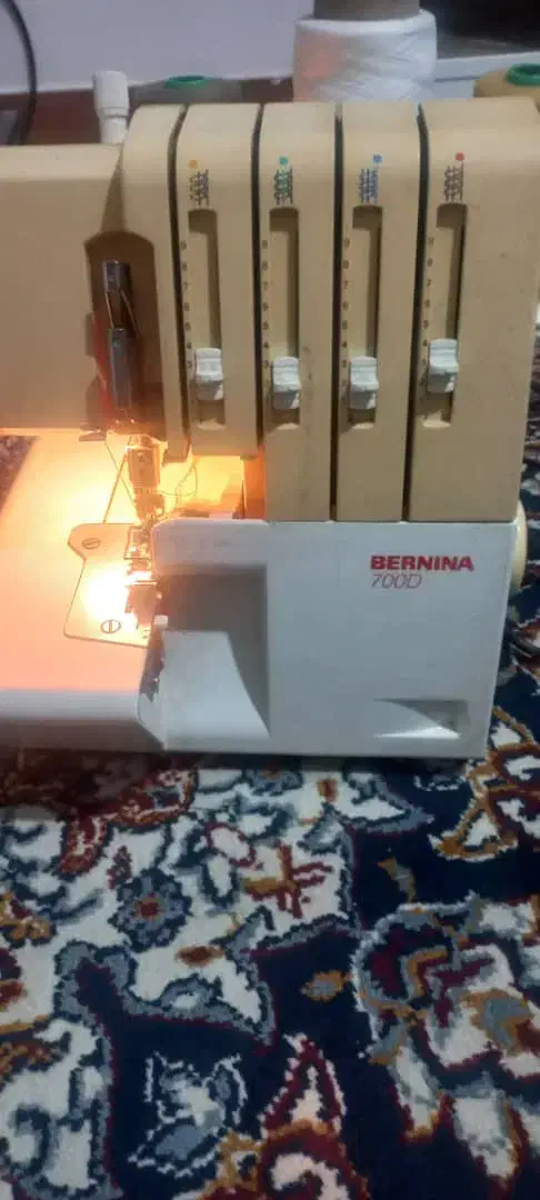 چرخ خیاطی سر دوز|چرخ خیاطی و ریسندگی|خرم‌آباد, |دیوار