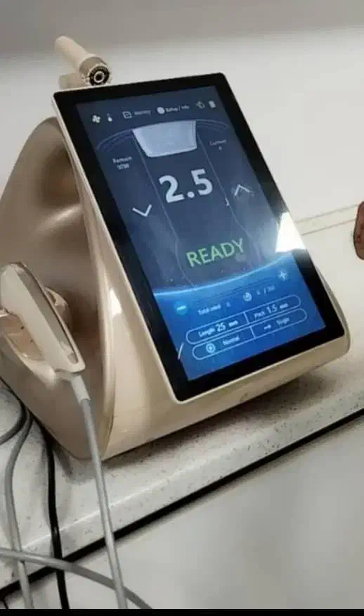 هایفو 12بعدی گلد گلدن فلای. کیوسوییچ، کرایولیپولیز|آرایشی، بهداشتی، درمانی|مشهد, چهارچشمه|دیوار