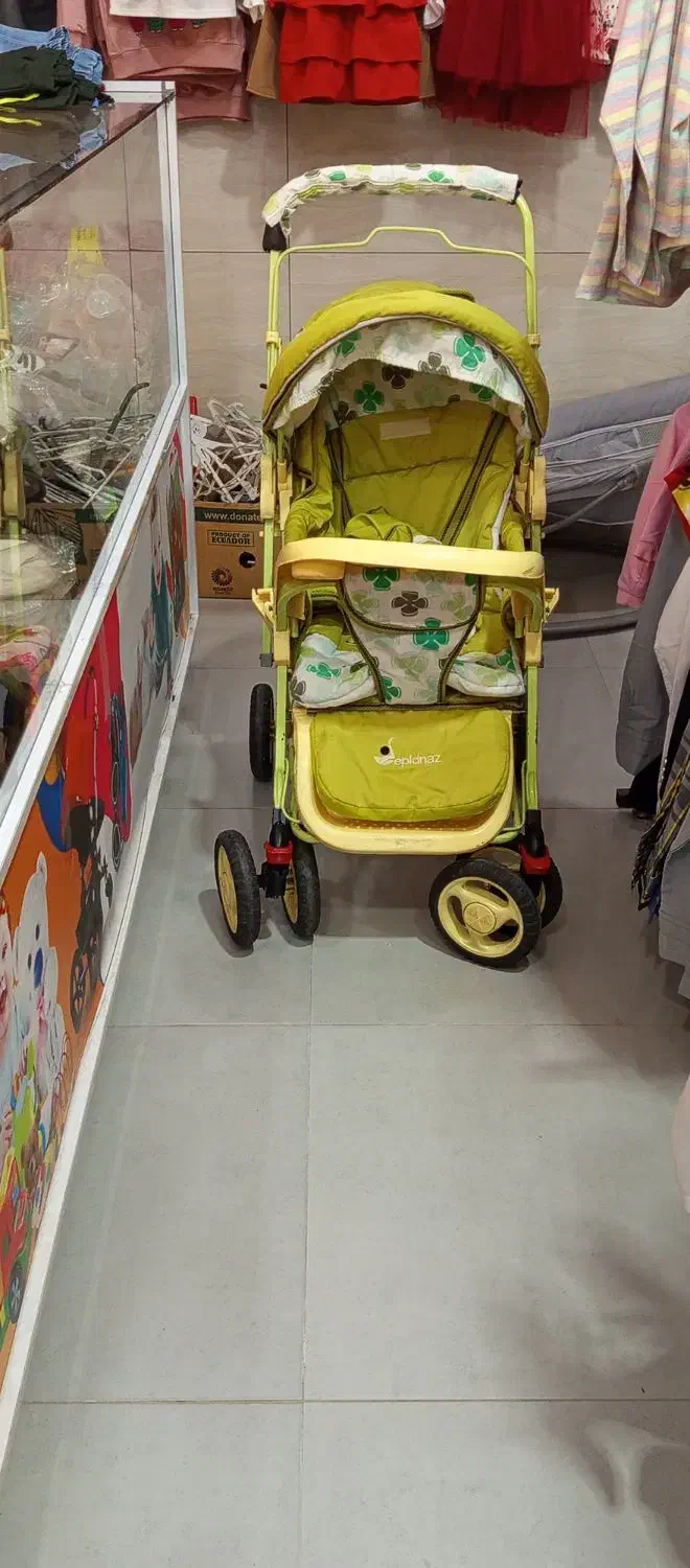 سه تا کالسکه|کالسکه و لوازم جانبی|سیلوانه, |دیوار