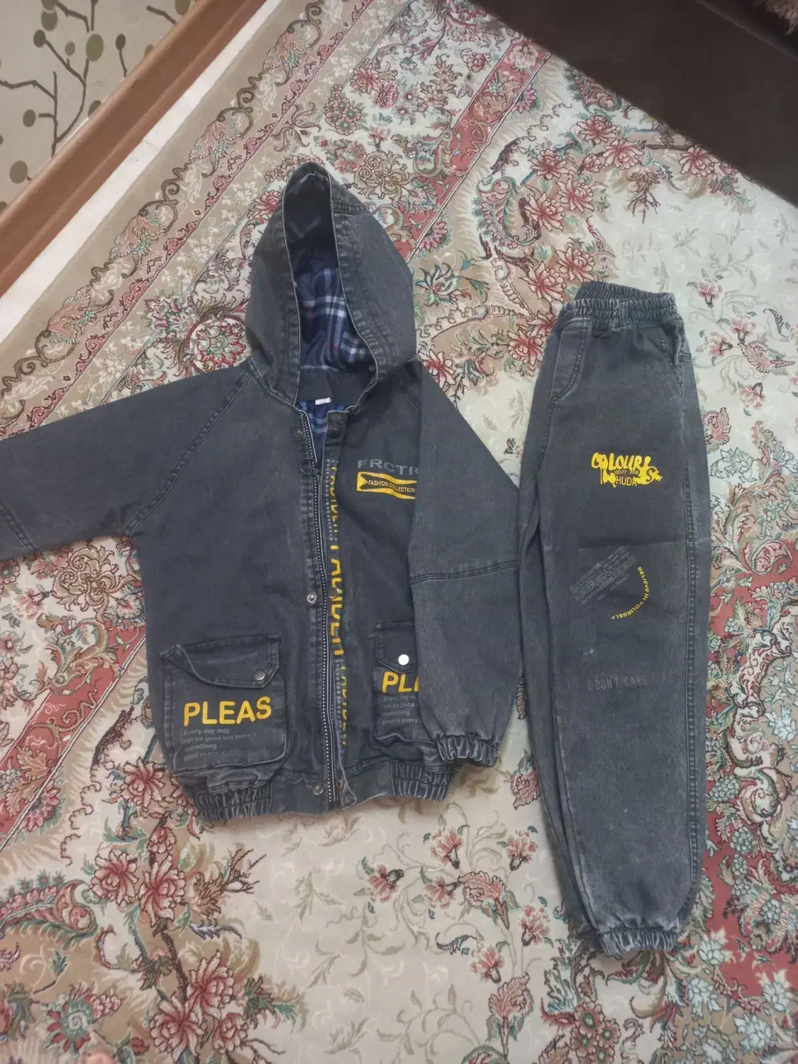 2دست کاپشن شلوار لی پسرانه و شلوارلی تک|کفش و لباس بچه|اصفهان, سرچشمه|دیوار