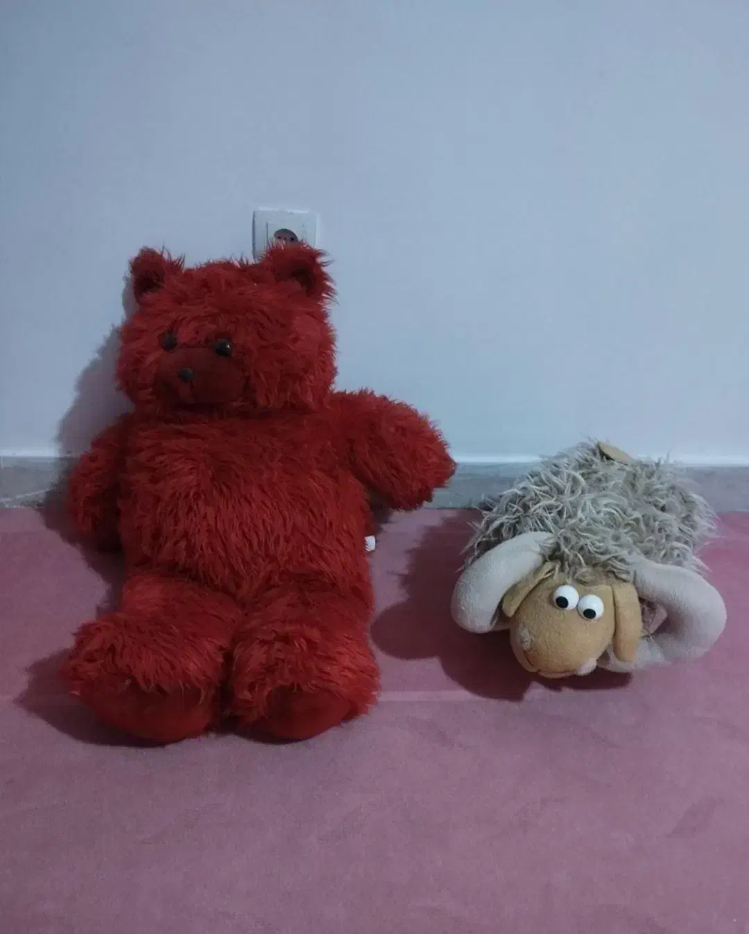 عروسک|اسباب‌‌بازی|صدرا-فارس, فاز ۱|دیوار