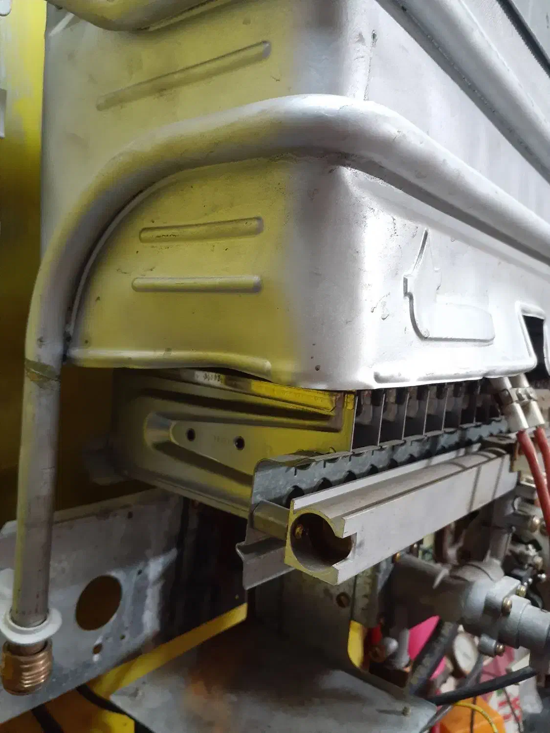 آبگرمکن دیواری بوتان|آبگرمکن، پکیج، شوفاژ|نوشین شهر, |دیوار