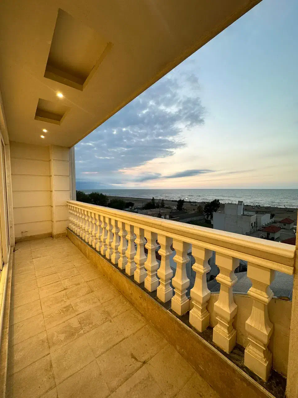 برج فریدونکنارپلاک اول دریا ۱۱۷ نوساخت کلید نخورده|فروش آپارتمان|فریدون‌کنار, |دیوار