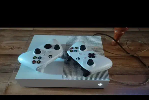 XBOX ONE S 1TERA 2DASTE 4K فول گیم|کنسول، بازی ویدئویی و آنلاین|رشت, کوی مهر|دیوار