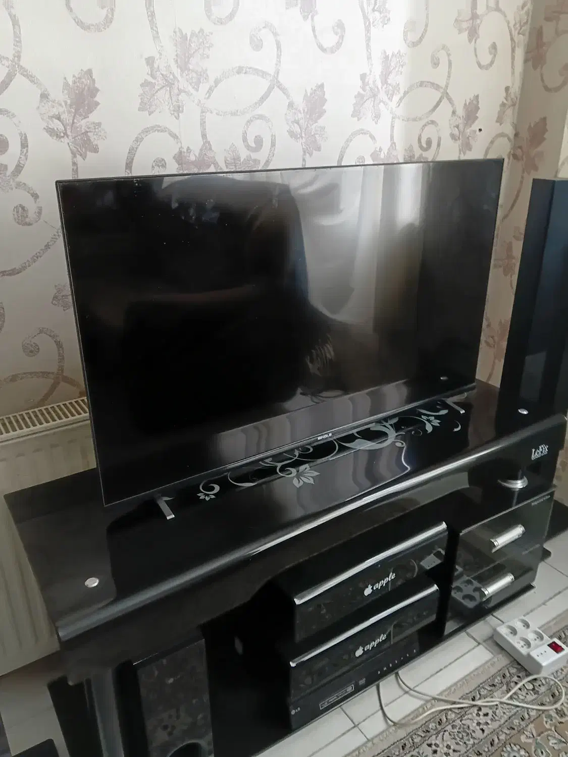 تلوزیون|تلویزیون و پروژکتور|محمدیه-قزوین, |دیوار