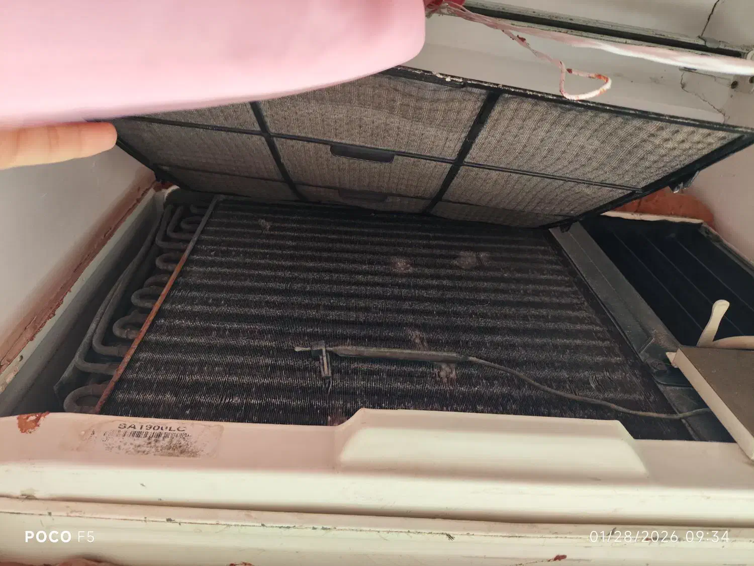 2عدد کولر پنجره ای|کولر گازی و فن‌کوئل|بندر دیر, |دیوار