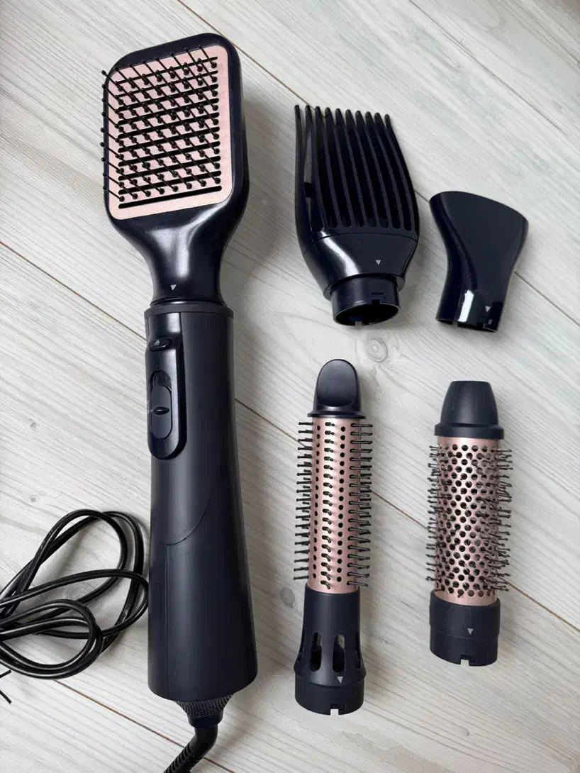 سشوار و برس حرارتی فیلیپس نو|آرایشی، بهداشتی، درمانی|رشت, گلباغ نماز|دیوار