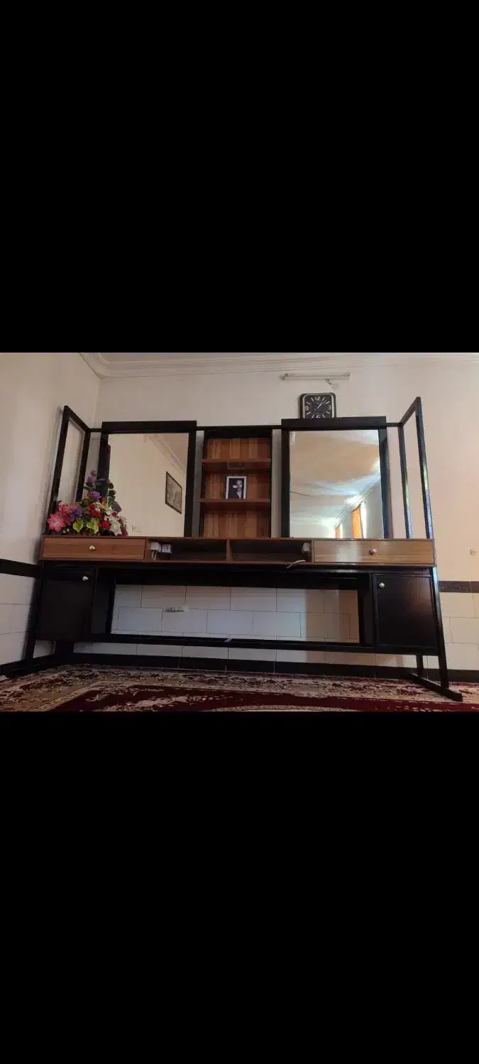 دکور آرایشگاه مردانه|آرایشگاه و سالن‌های زیبایی|کازرون, |دیوار