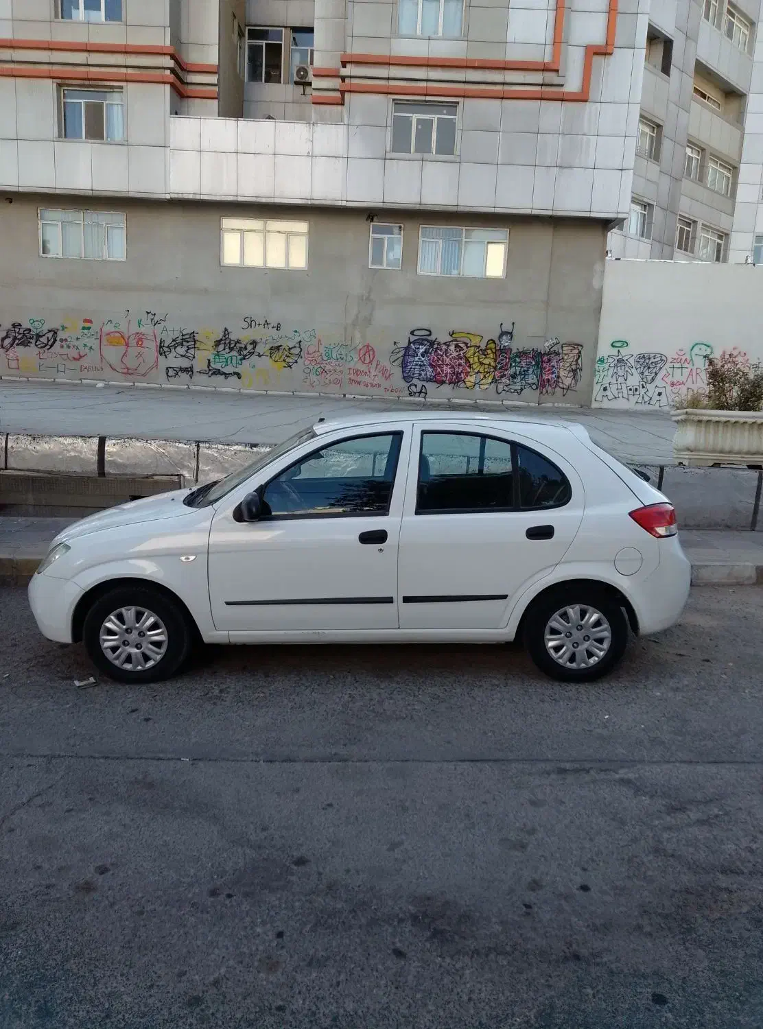 ماشین نیست|خودرو سواری و وانت|سنندج, |دیوار