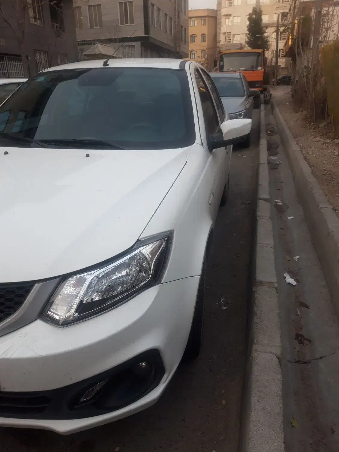 ساینا ۸۵گانه|خودرو سواری و وانت|اسلام‌شهر, شهرک مفیدی|دیوار