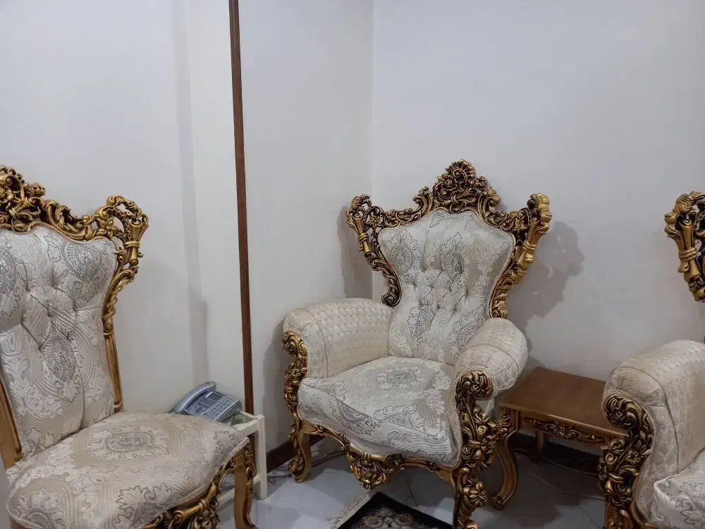 مبلمان سلطنتی|مبلمان خانگی و میز عسلی|تهران, والفجر (افسریه)|دیوار