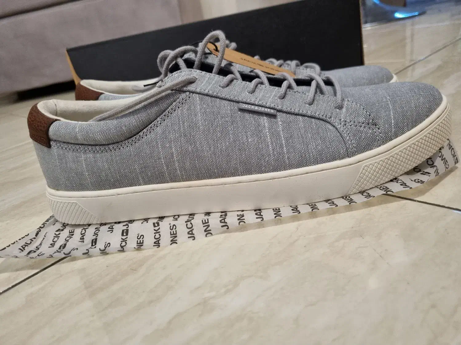 کفش کتانی اوریجینال jack and jones سایز ۴۴|کیف، کفش، کمربند|تهران, قیطریه|دیوار