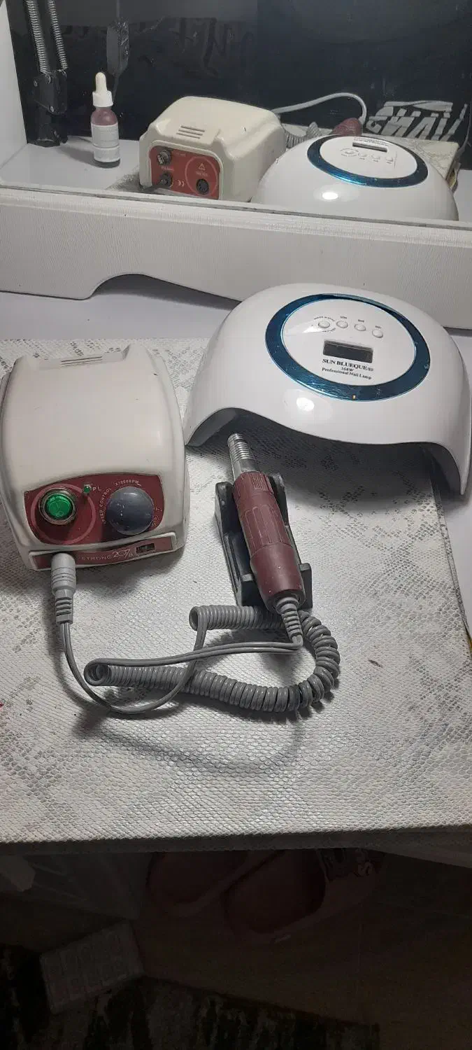 لوازم کاشت ناخن کامل|آرایشگاه و سالنهای زیبایی|بروجرد, |دیوار