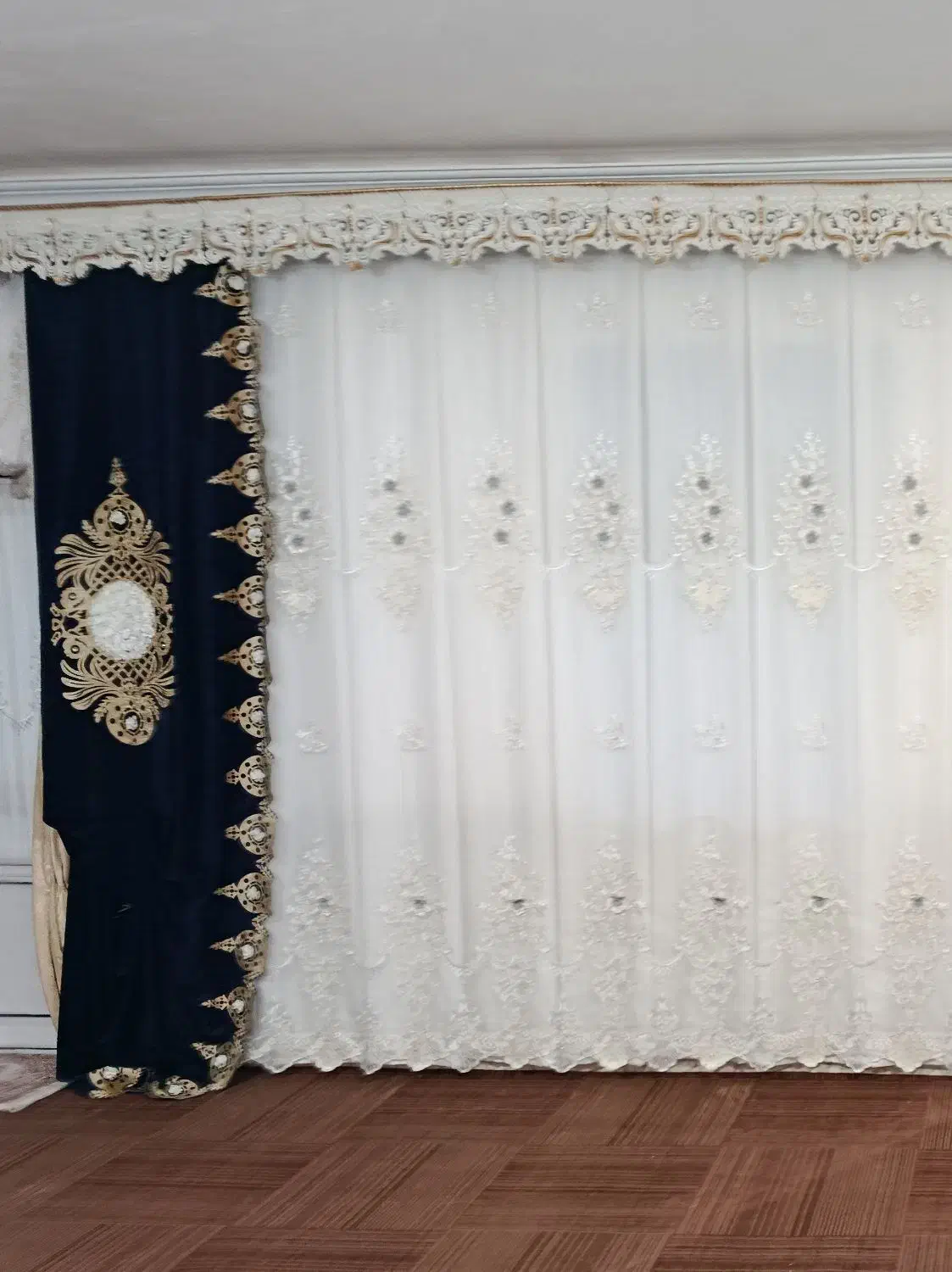 پرده سالن|پرده، رانر، رومیزی|شوط, |دیوار