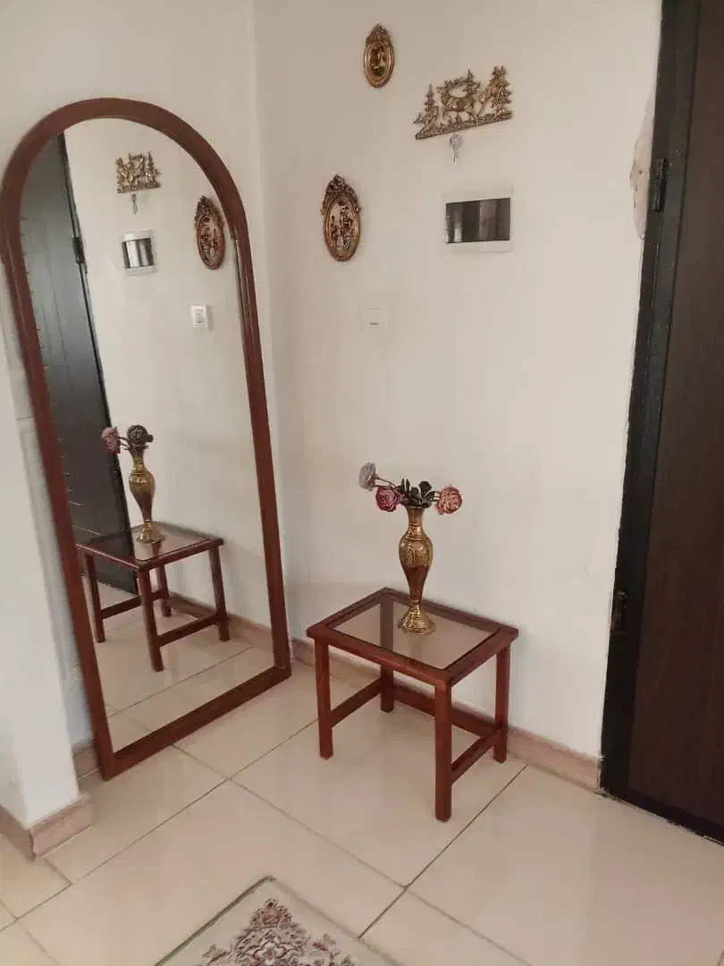 آیینه قدی چوبی|آینه|شهریار, فرارت|دیوار