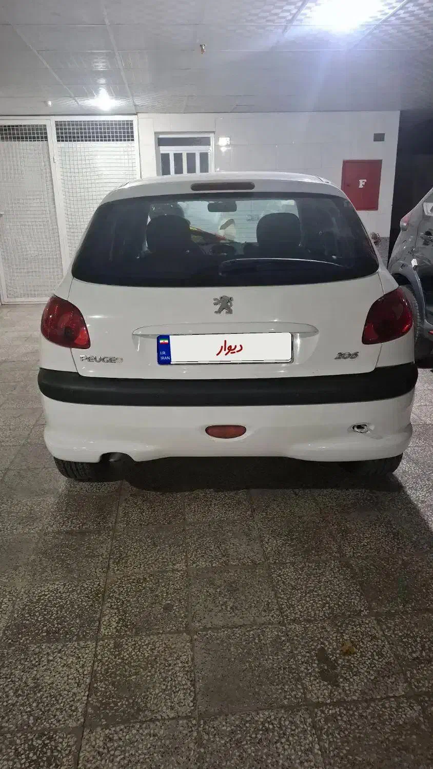 پژو ۲۰۶ تیپ ۲ مدل ۱۳۹۱|خودرو سواری و وانت|شیراز, لاله|دیوار