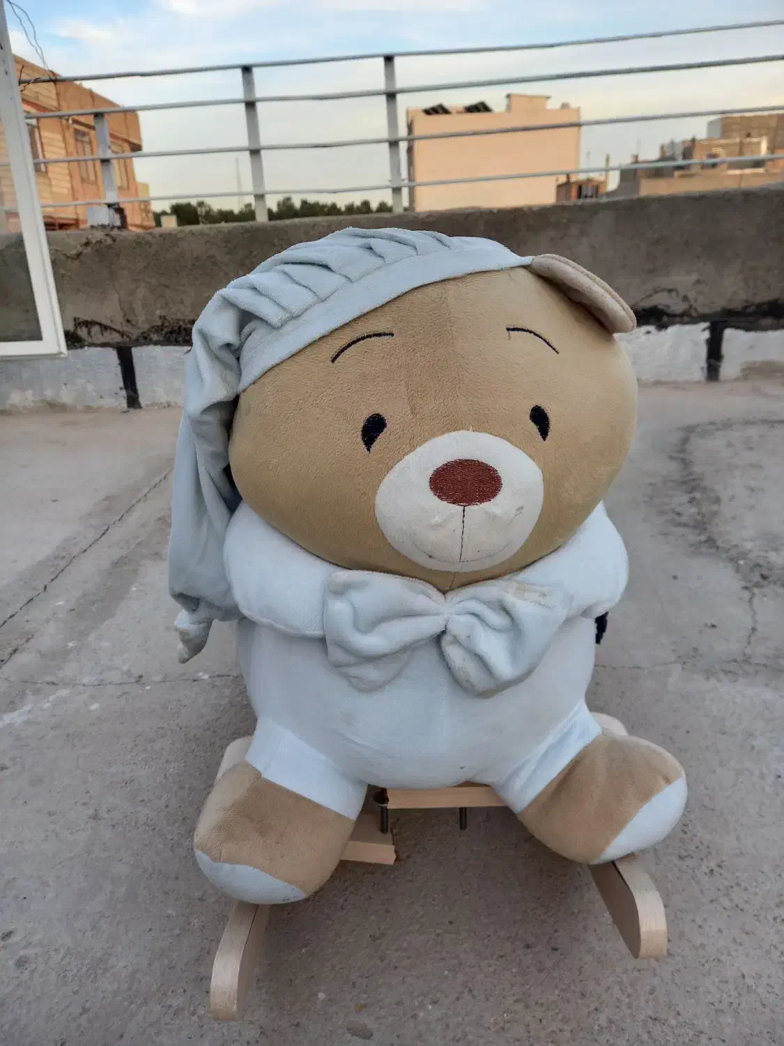 صندلی کودک|تخت و صندلی بچه|آبیک, |دیوار