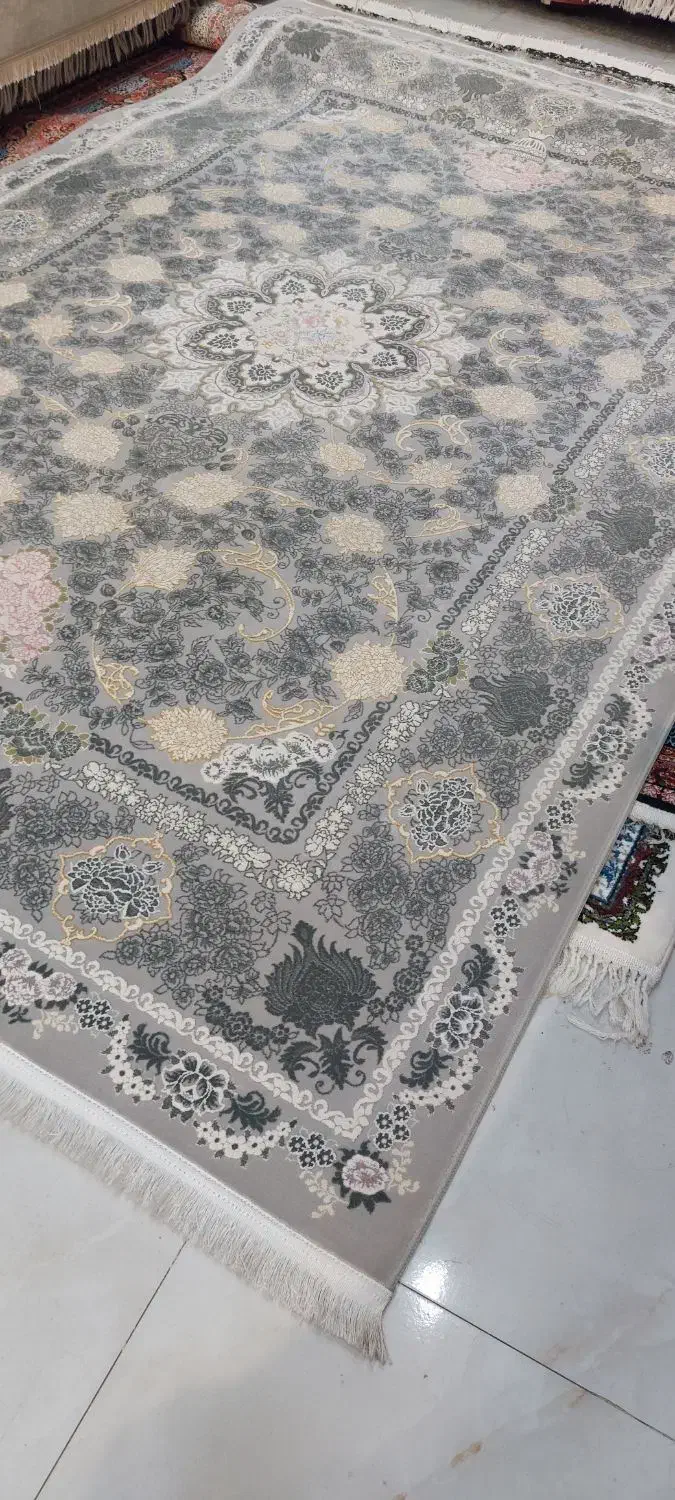 ۲ تخته فرش ۶متری ۷۰۰ شانه تراکم ۲۵۵۰|فرش|نسیمشهر, |دیوار