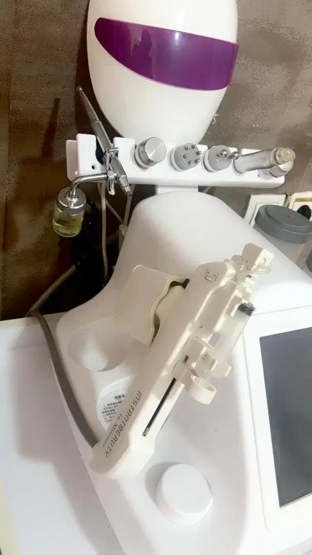 فروش توافقی وسایل آرایشگاهی درحد نو|آرایشگاه و سالن‌های زیبایی|بندر امام خمینی, |دیوار