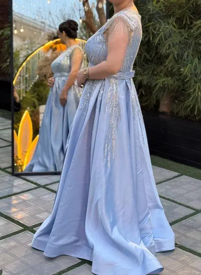 فروشی|لباس|آستارا, |دیوار