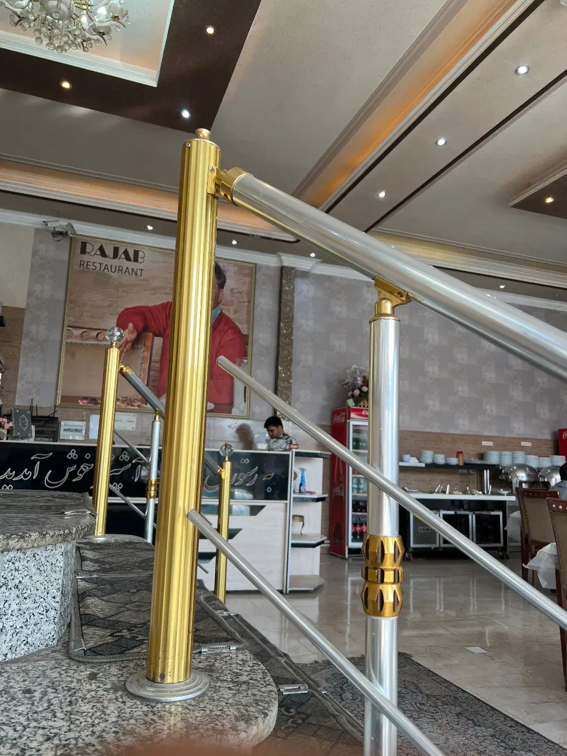 نیازمند گارسون|استخدام خدمات فروشگاه و رستوران|نوشین شهر, |دیوار