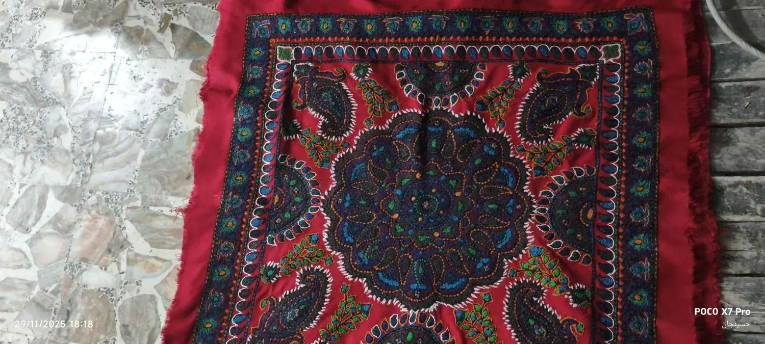 پته قرمز لاکی پشمی|صنایع دستی و سایر لوازم تزئینی|کرمان, |دیوار