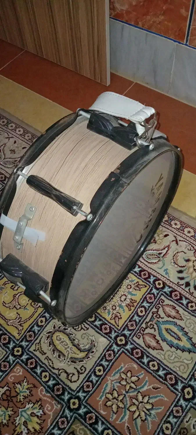 دوقل یاماها|درام و پرکاشن|سمنان, |دیوار