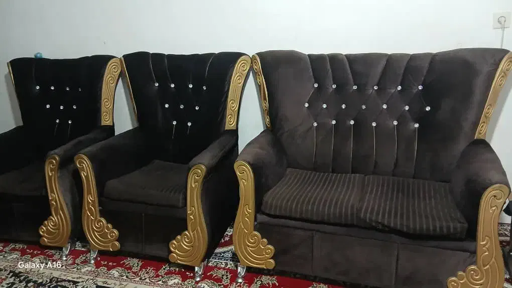 مبل ۷ نفره سالم مناسب باغ وویلا|مبلمان خانگی و میز عسلی|ازنا, |دیوار