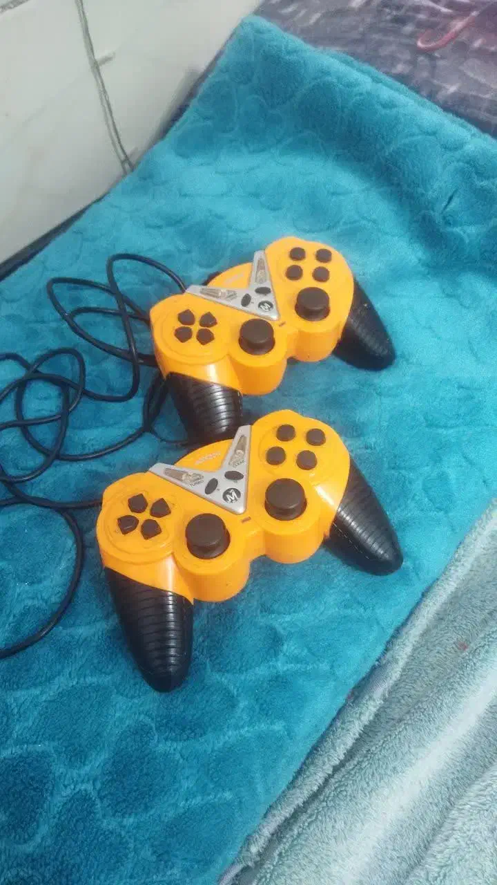 دسته بازی کامپیوتر|کنسول، بازی ویدئویی و آنلاین|هشتگرد, هشتگرد قدیم|دیوار