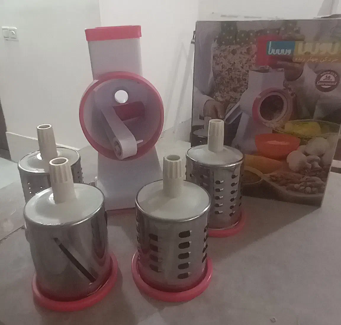 خردکن رومیزی(رنده)|خردکن، آسیاب، غذاساز|تربتحیدریه, ۴۵ متری|دیوار